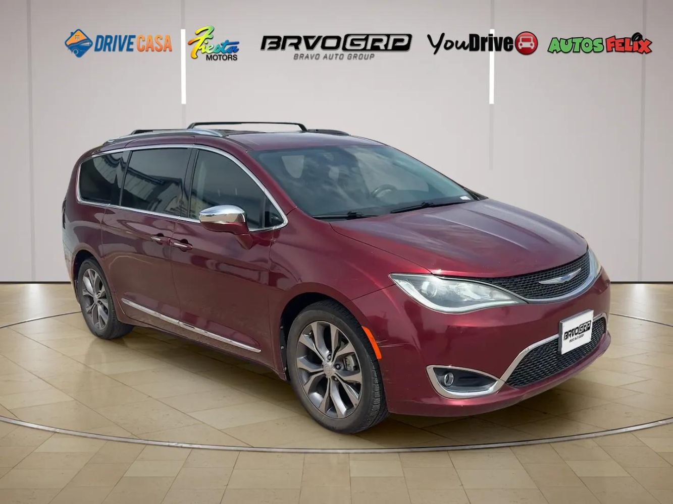 2019 Chrysler Pacifica Limited - Photo 7