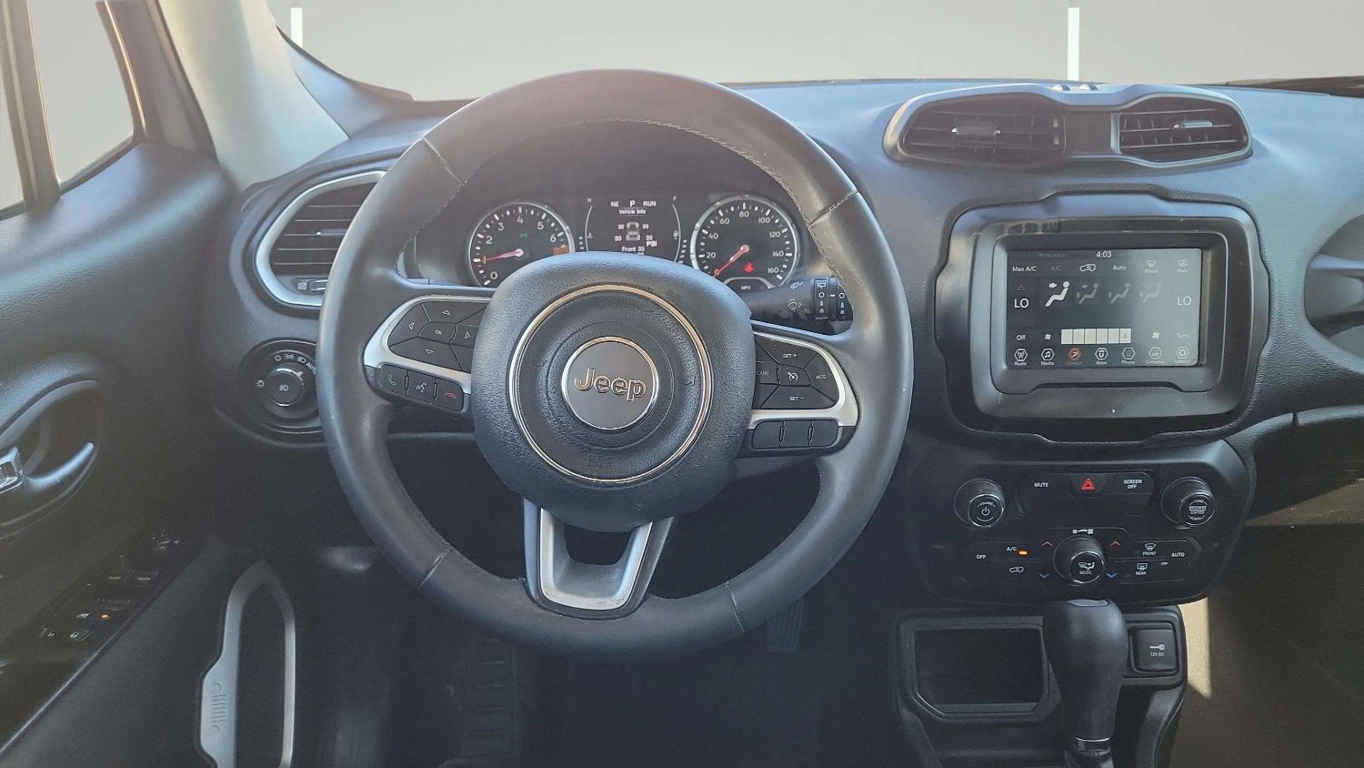 2020 Jeep Renegade Latitude - Photo 10