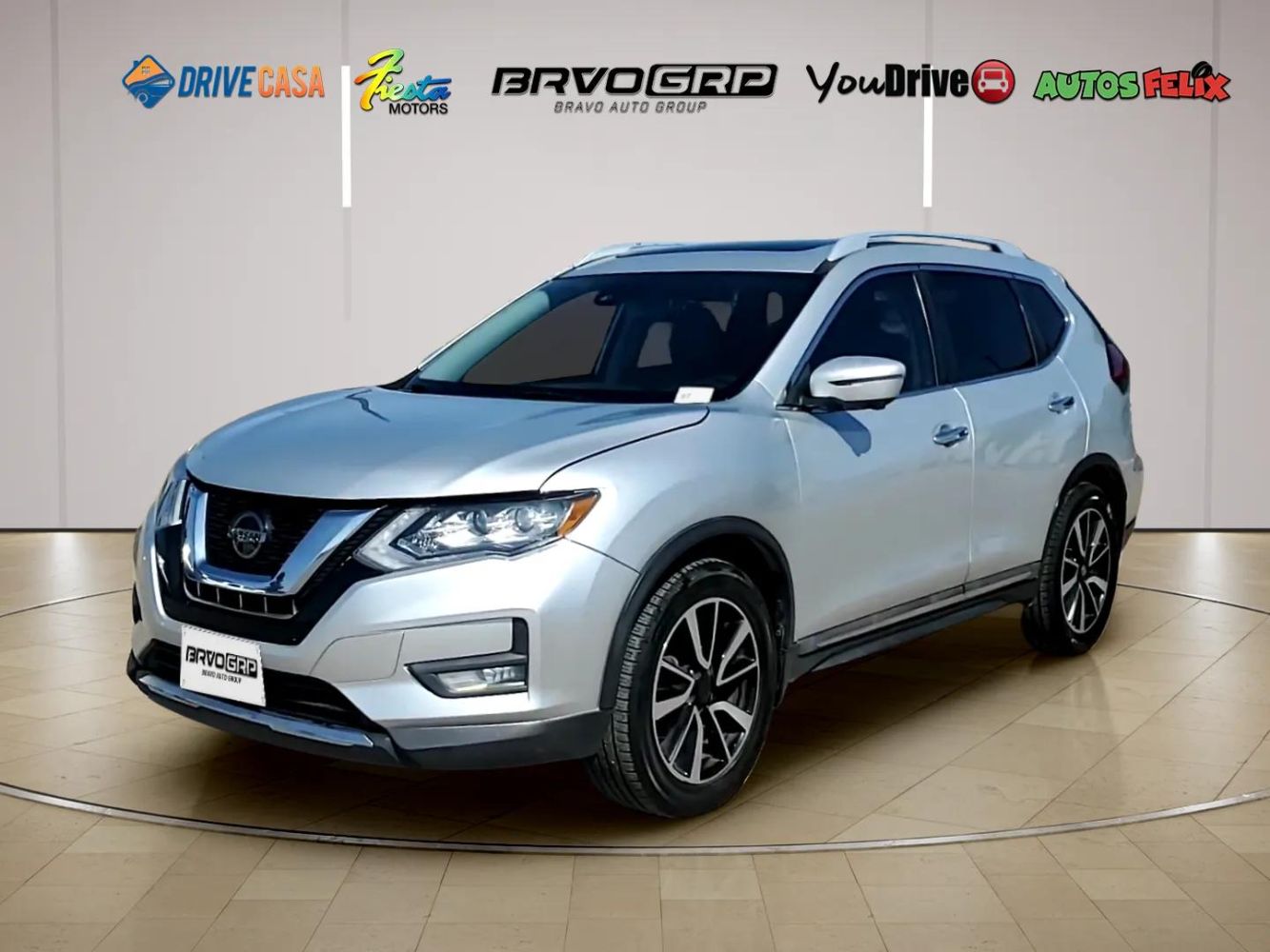 2019 Nissan Rogue SL FWD's photo