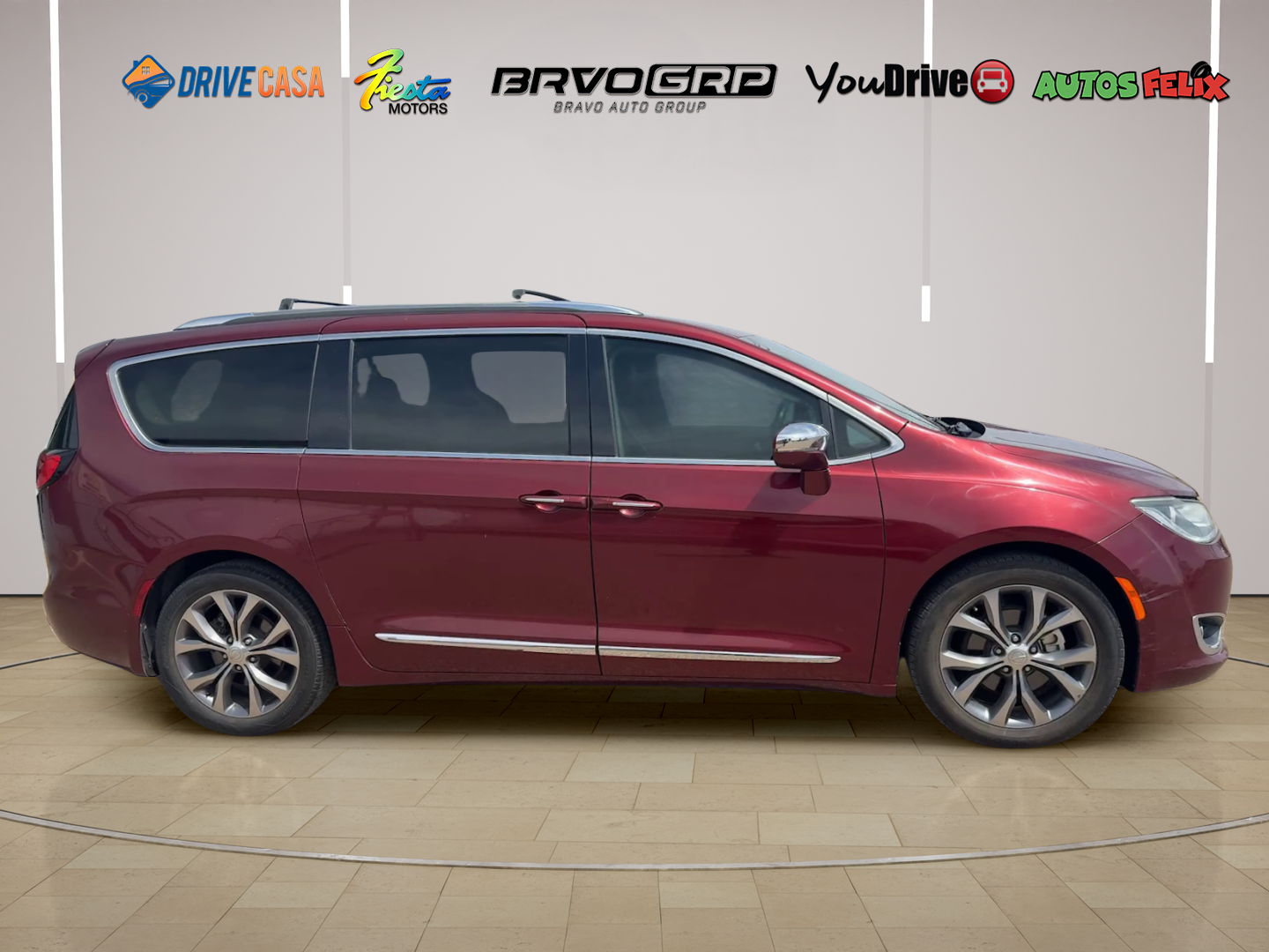 2019 Chrysler Pacifica Limited - Photo 6