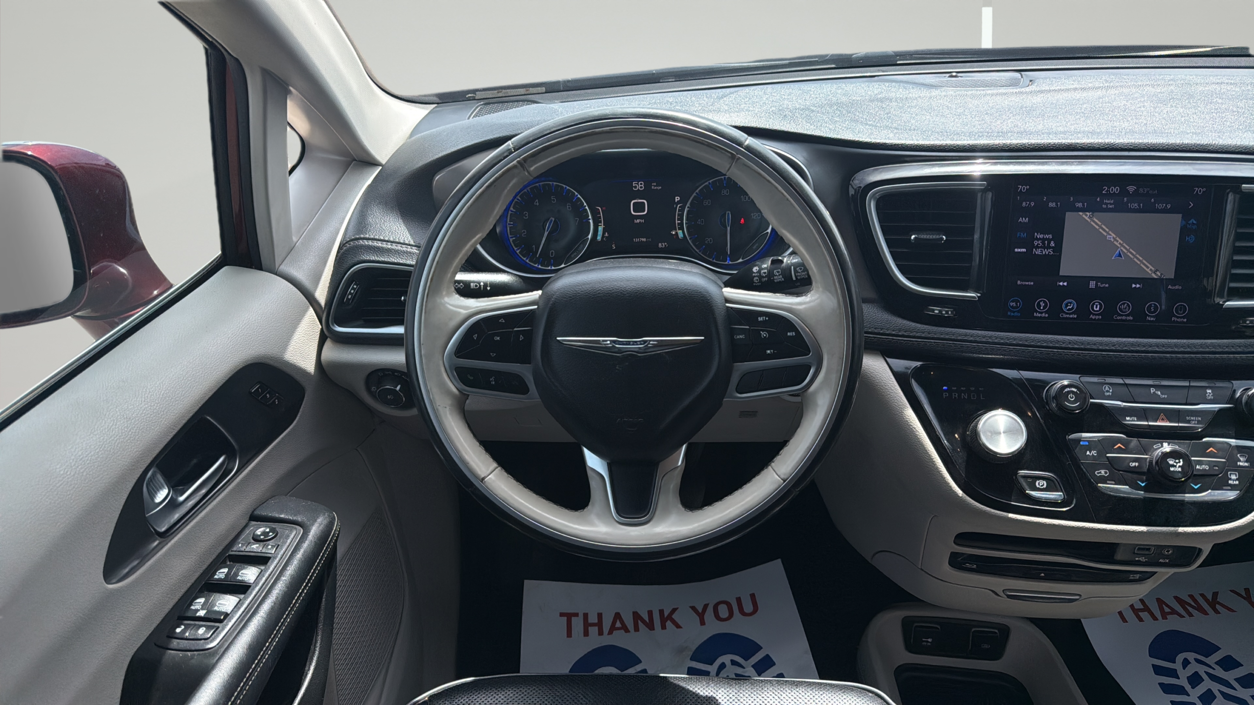 2019 Chrysler Pacifica Limited - Photo 10