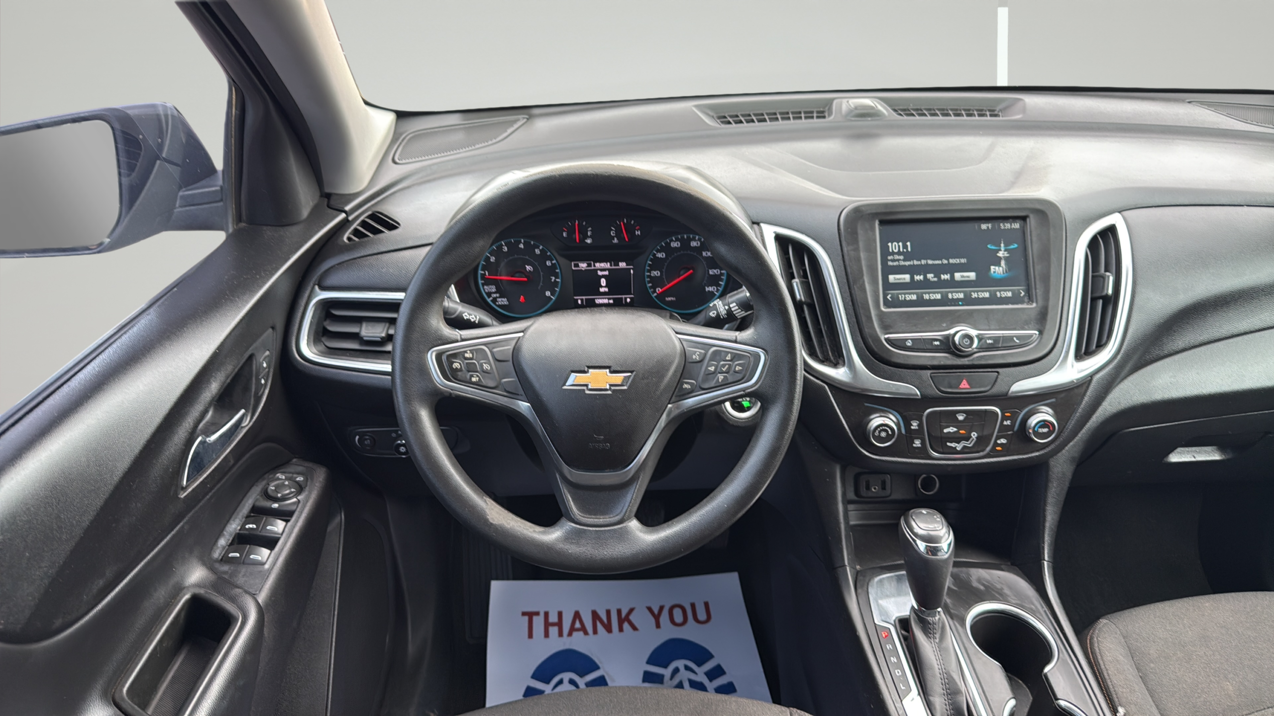 2018 Chevrolet Equinox LT - Photo 10
