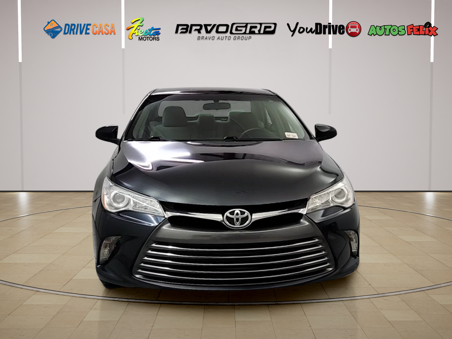 2017 Toyota Camry LE - Photo 8