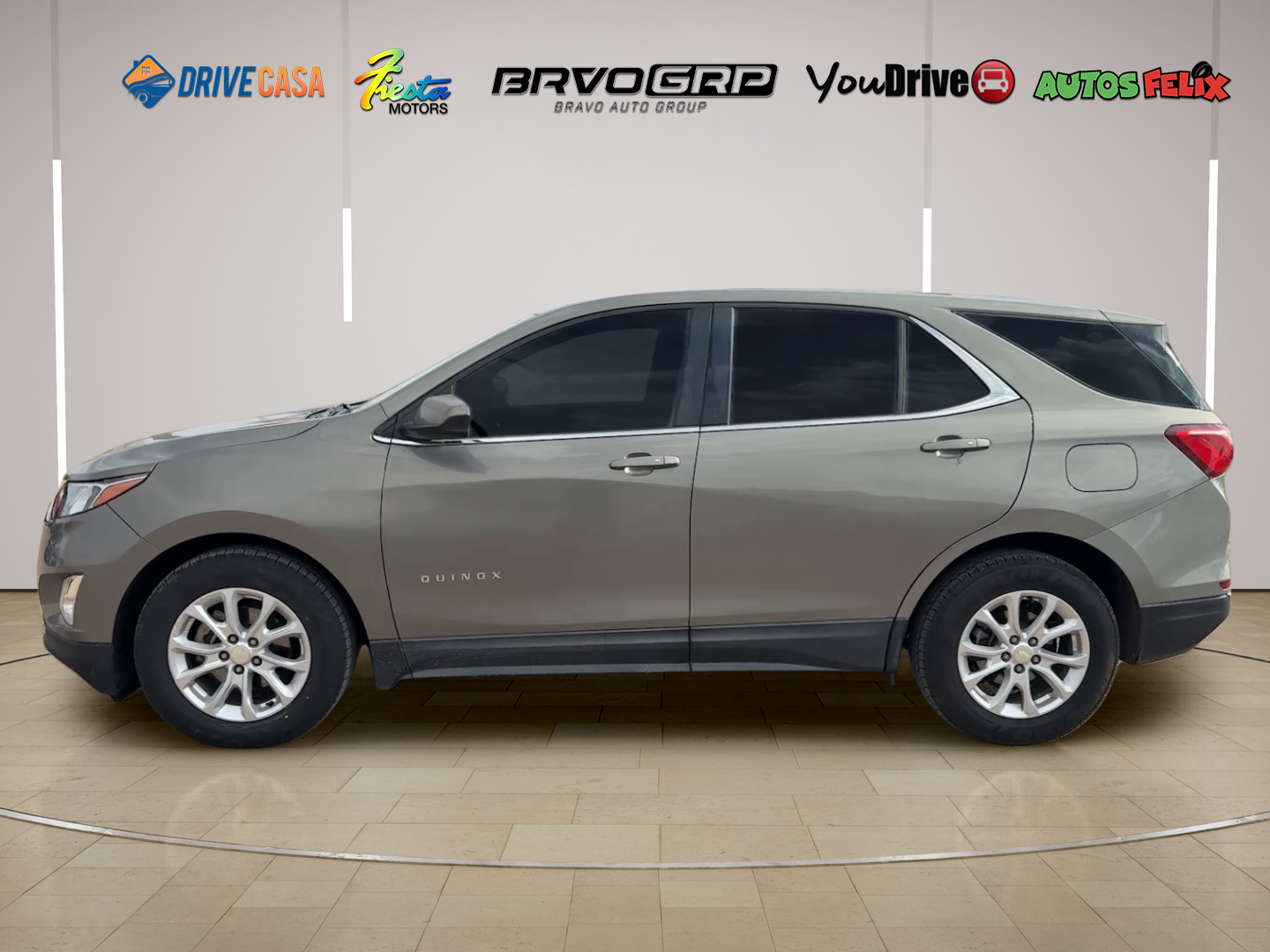 2018 Chevrolet Equinox LT - Photo 2